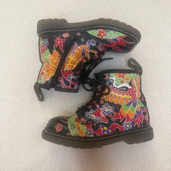 Dr Martens Girls Delaney Boot Psycho Tattoo Size 9 Japanese multicolor Docs - Picture 2 of 11